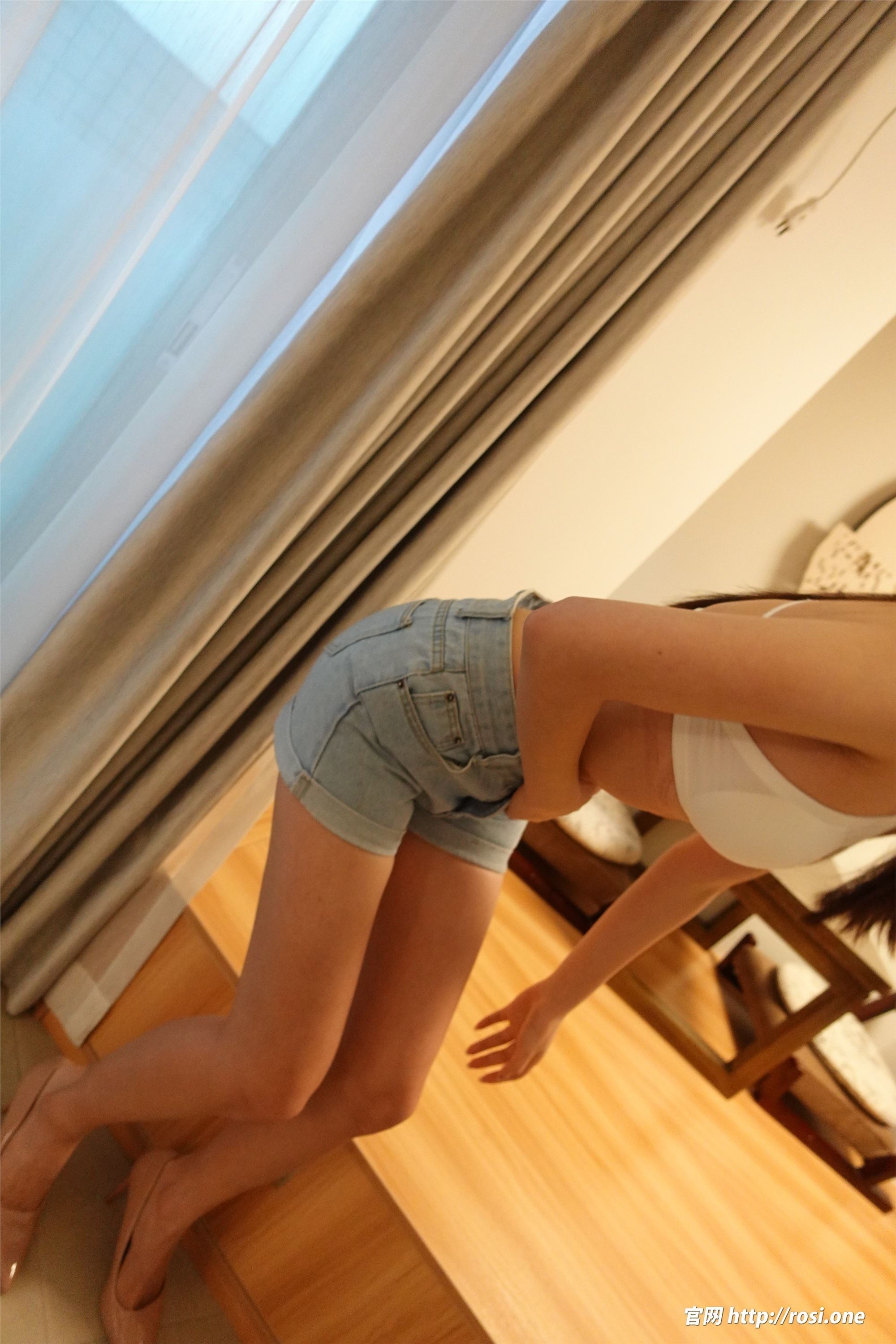 ROSI写真 2022.08.04 NO.3895